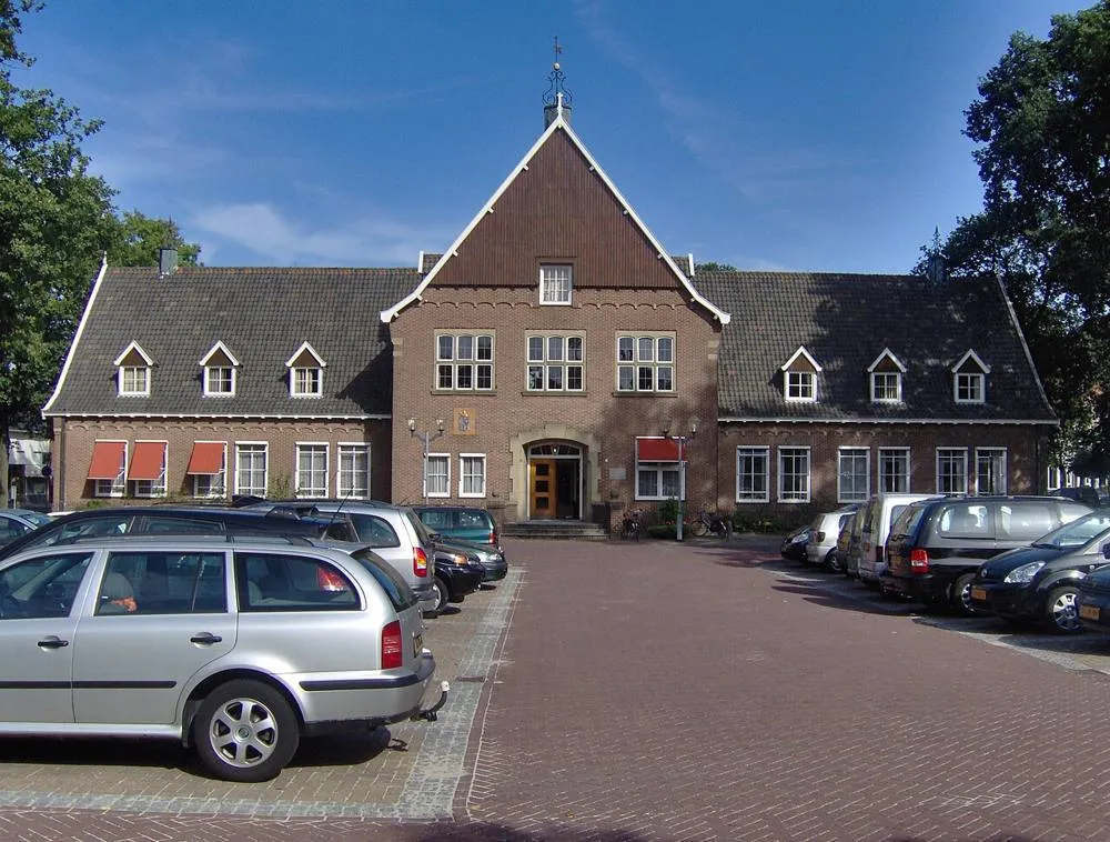 Weerselo: Gemeentehuis Weerselo